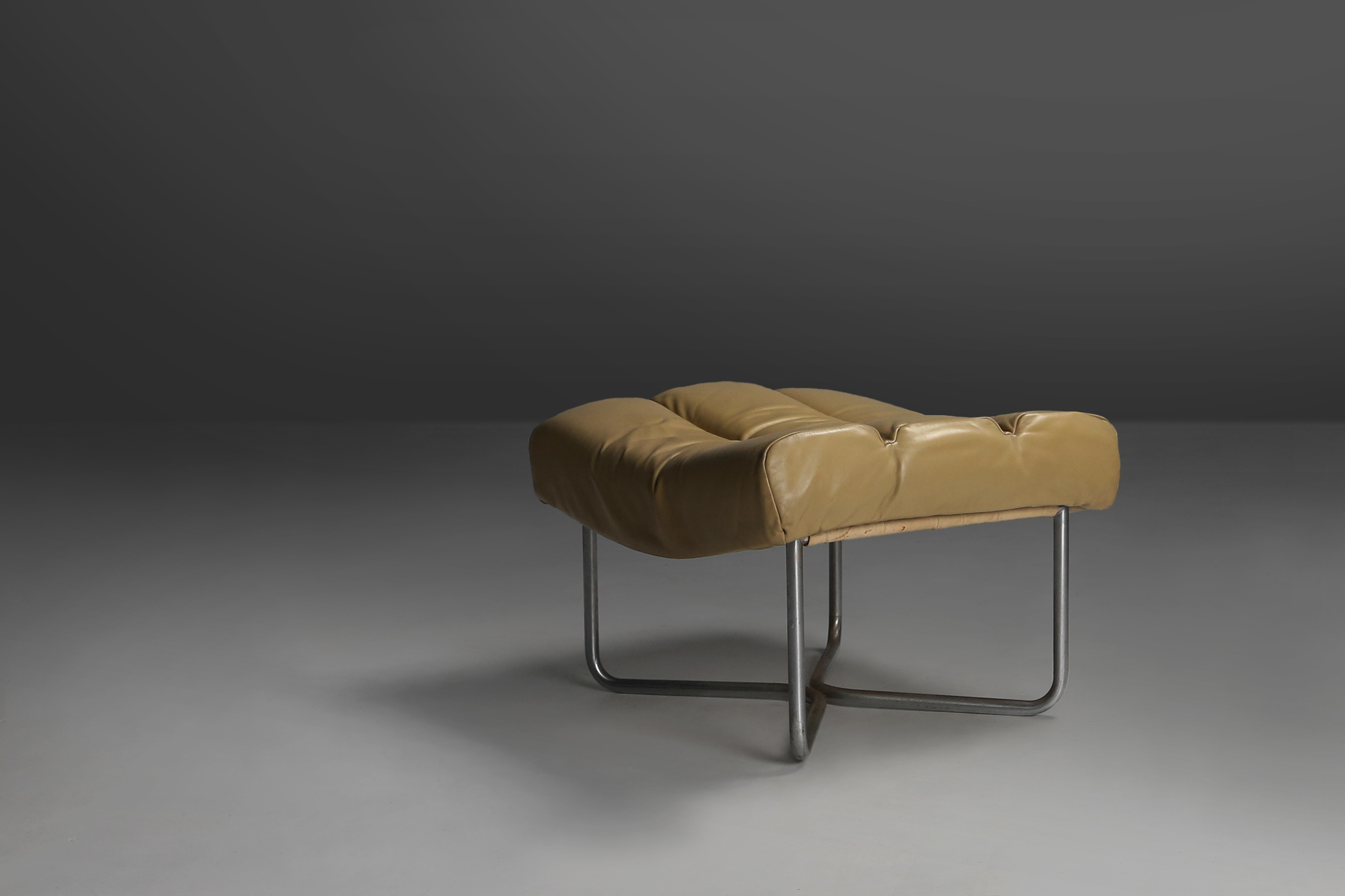 Mid-Century Modern 'Glasgow' Chair by Georges van Rijck for Beaufortthumbnail